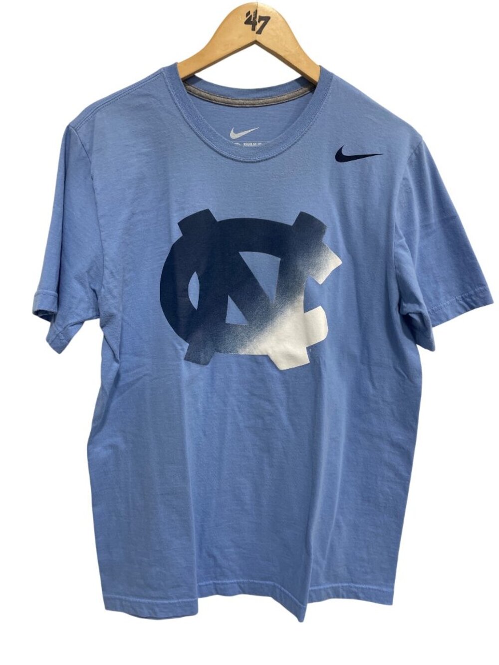 Nike Tar Heel Graphic Tee Medium Regular Fit Crewneck Short Sleeve Blue Active